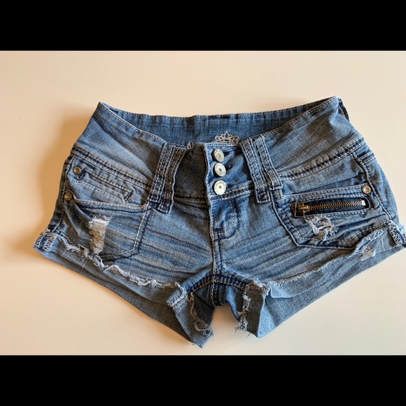 almost famous denim shorts